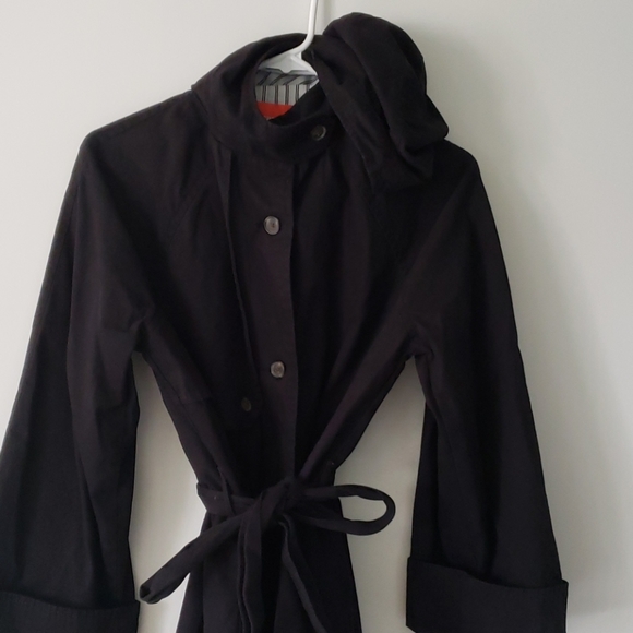 Joe Fresh Trench - Picture 3 of 4